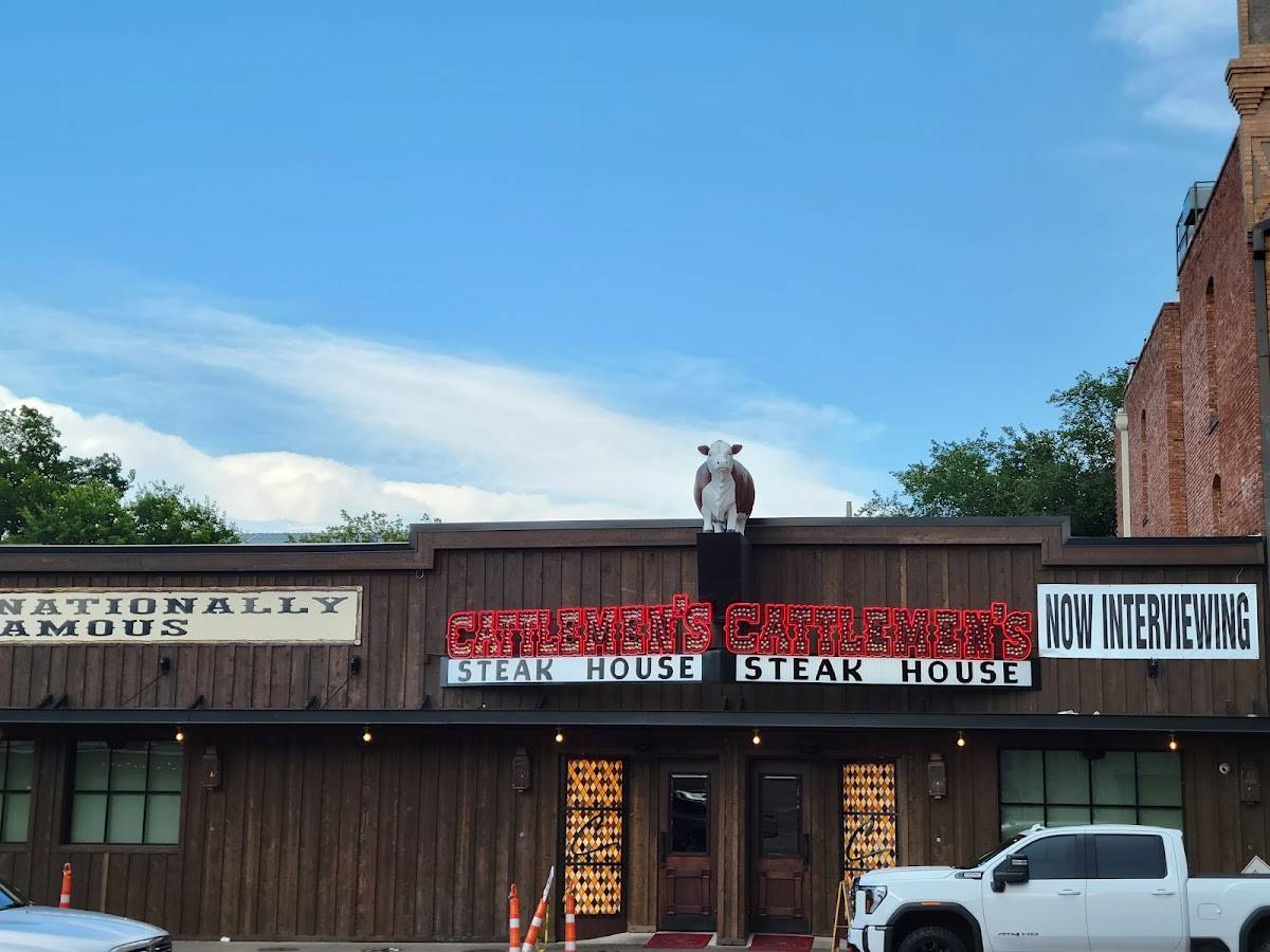 Cattlemen's Steak House restaurant in Fort Worth - photo 4
