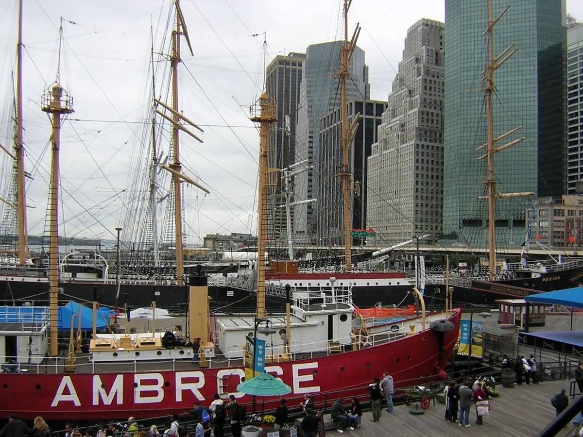 The Seaport restaurant in New York - photo 3