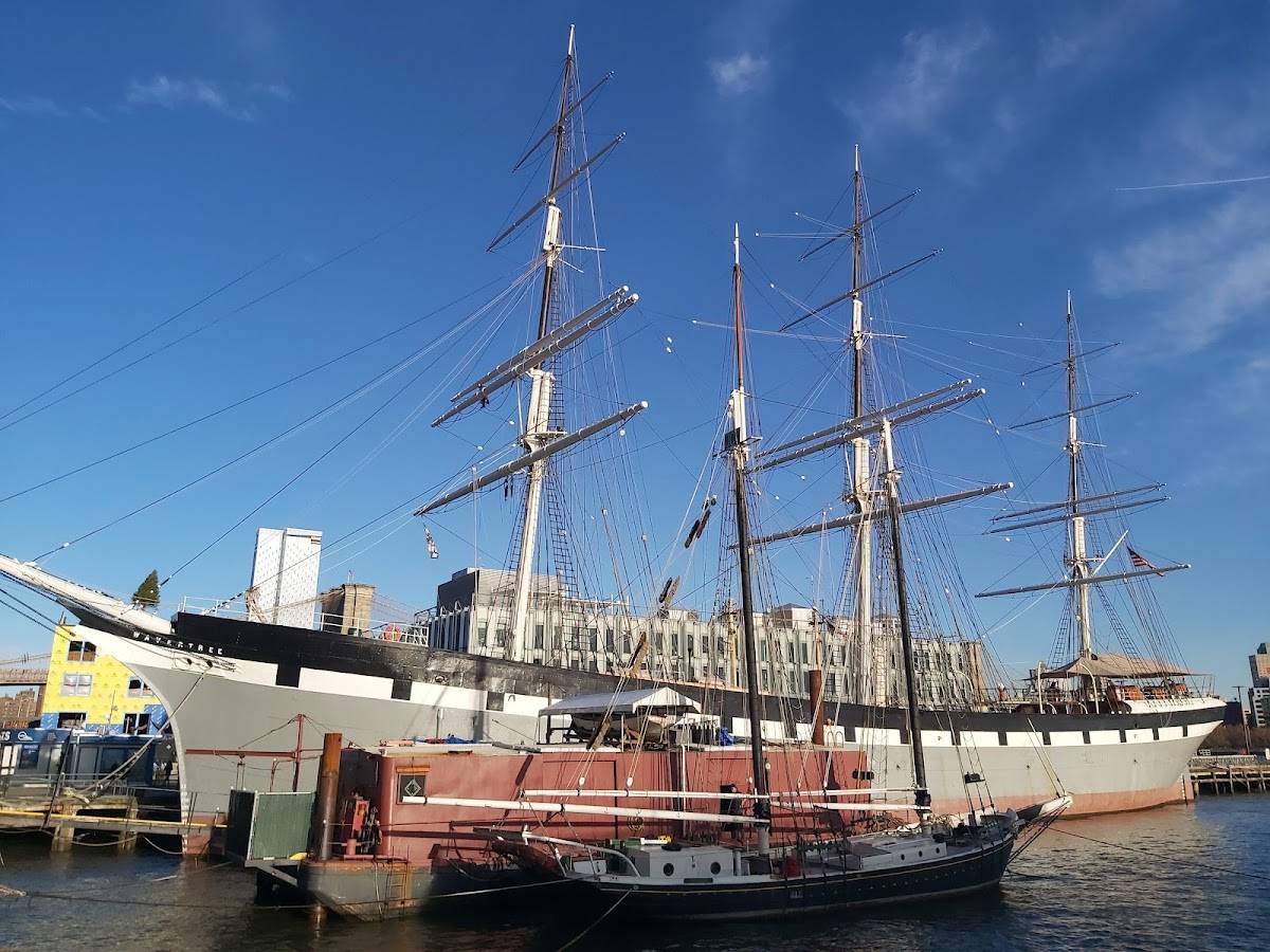 The Seaport restaurant in New York - photo 4