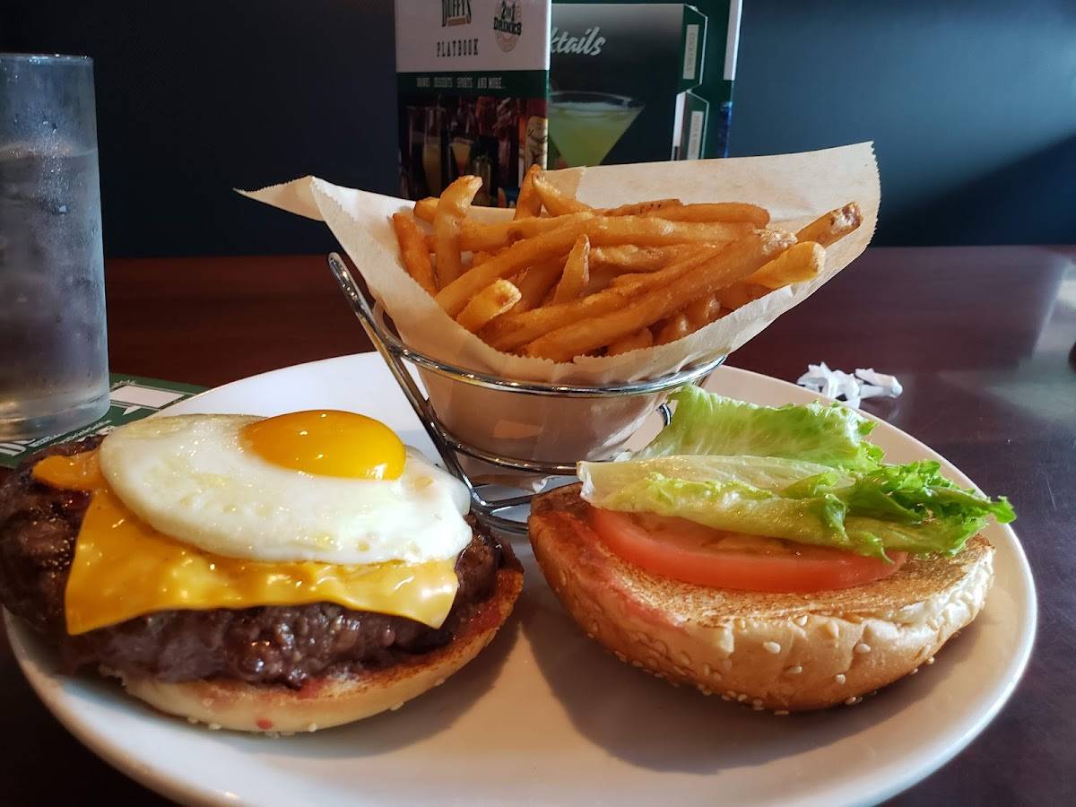 Duffy's Sports Grill restaurant in West Palm Beach - photo 2