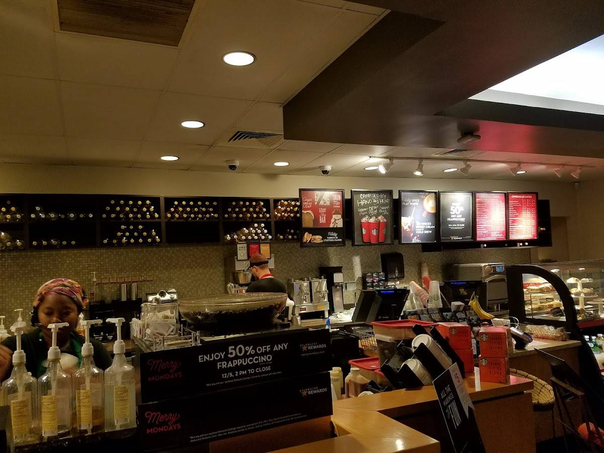 Starbucks restaurant in Terrytown - photo 5