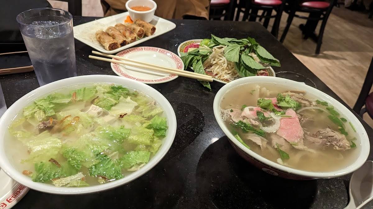 Golden Flower restaurant in Reno - photo 3