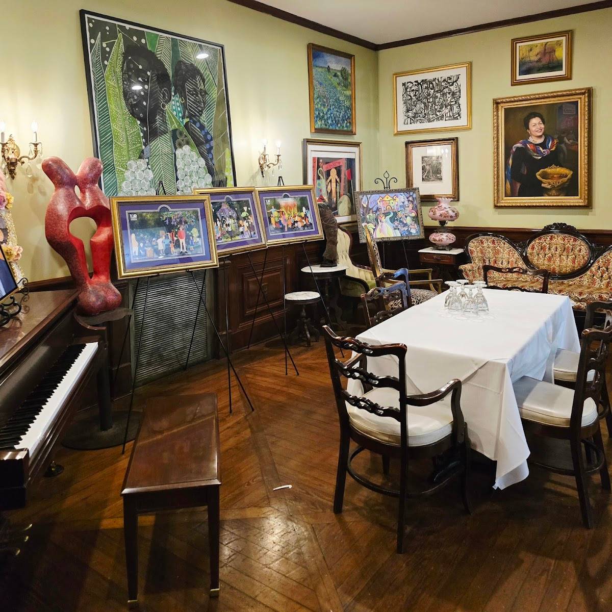Dooky Chase Restaurant restaurant in New Orleans - photo 5