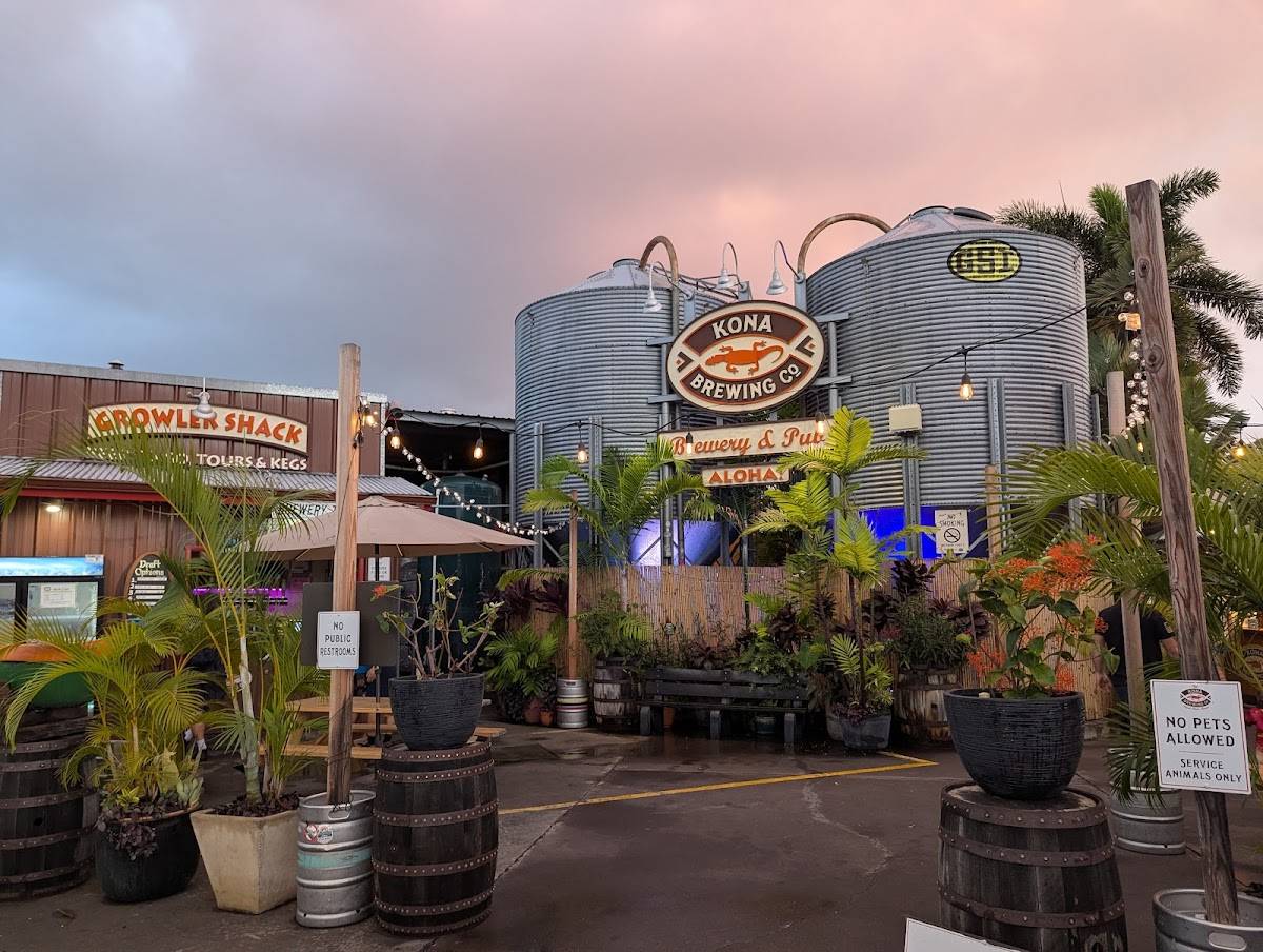 Kona Brewing Co restaurant in Kailua-Kona - photo 4