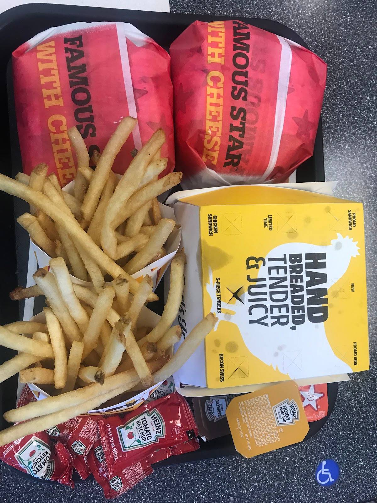 Carl’s Jr. restaurant in Oakhurst - photo 5