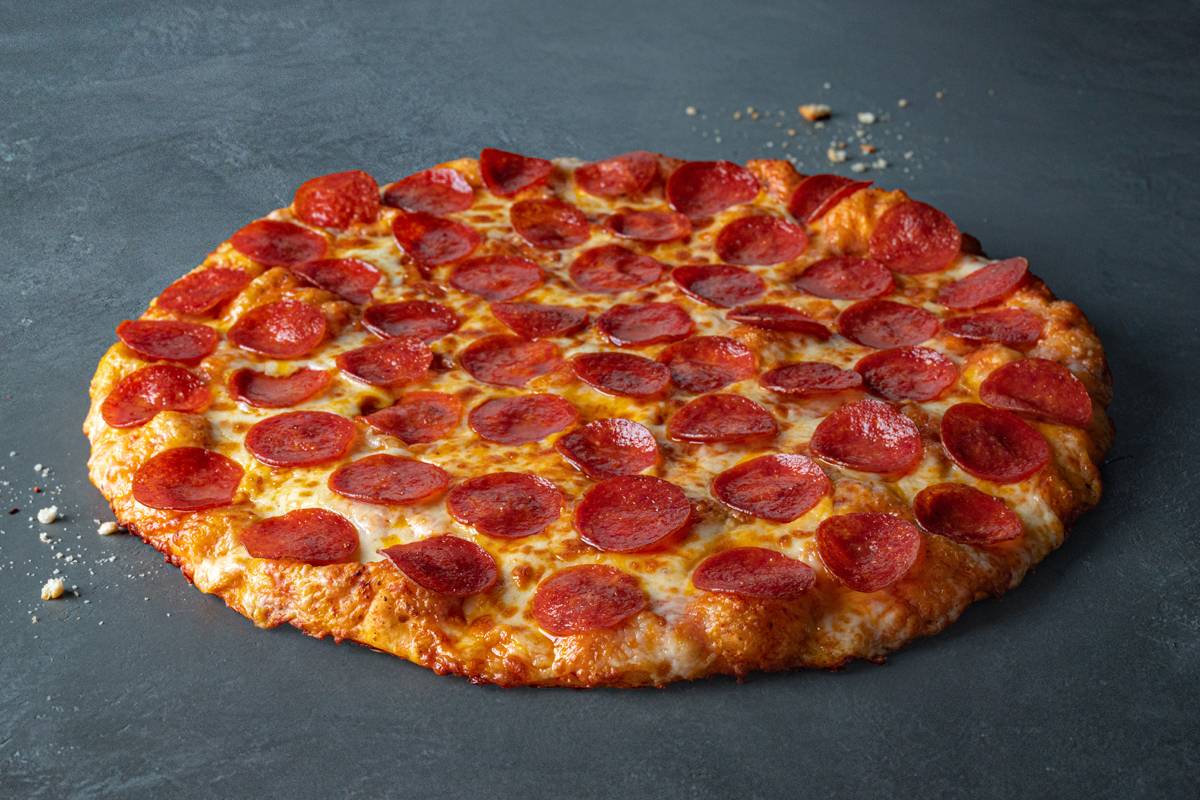Round Table Pizza restaurant in Oakhurst - photo 2