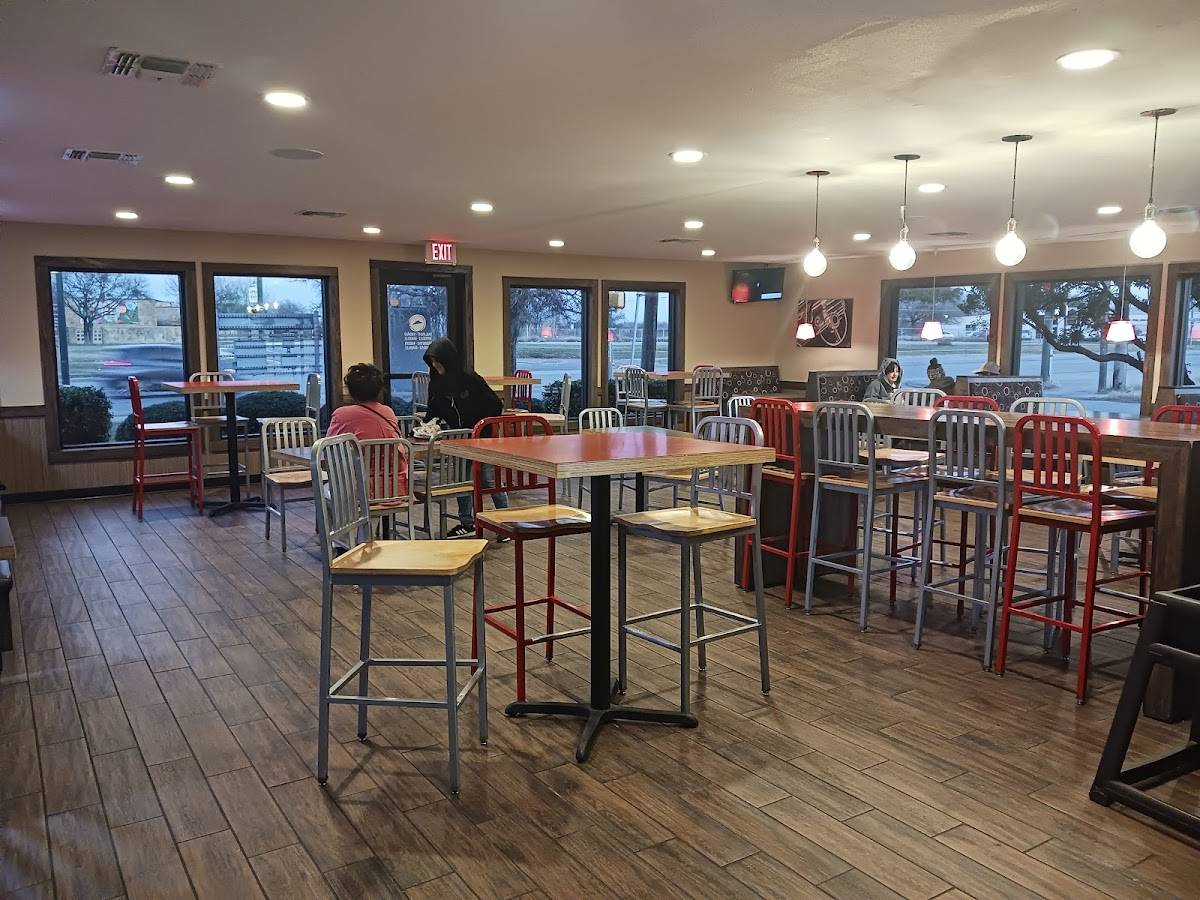 Pizza Hut restaurant in San Antonio - photo 5