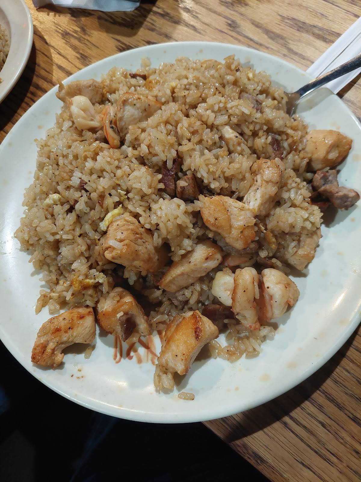 Umi Sushi & Hibachi Grill restaurant in Chalmette - photo 5