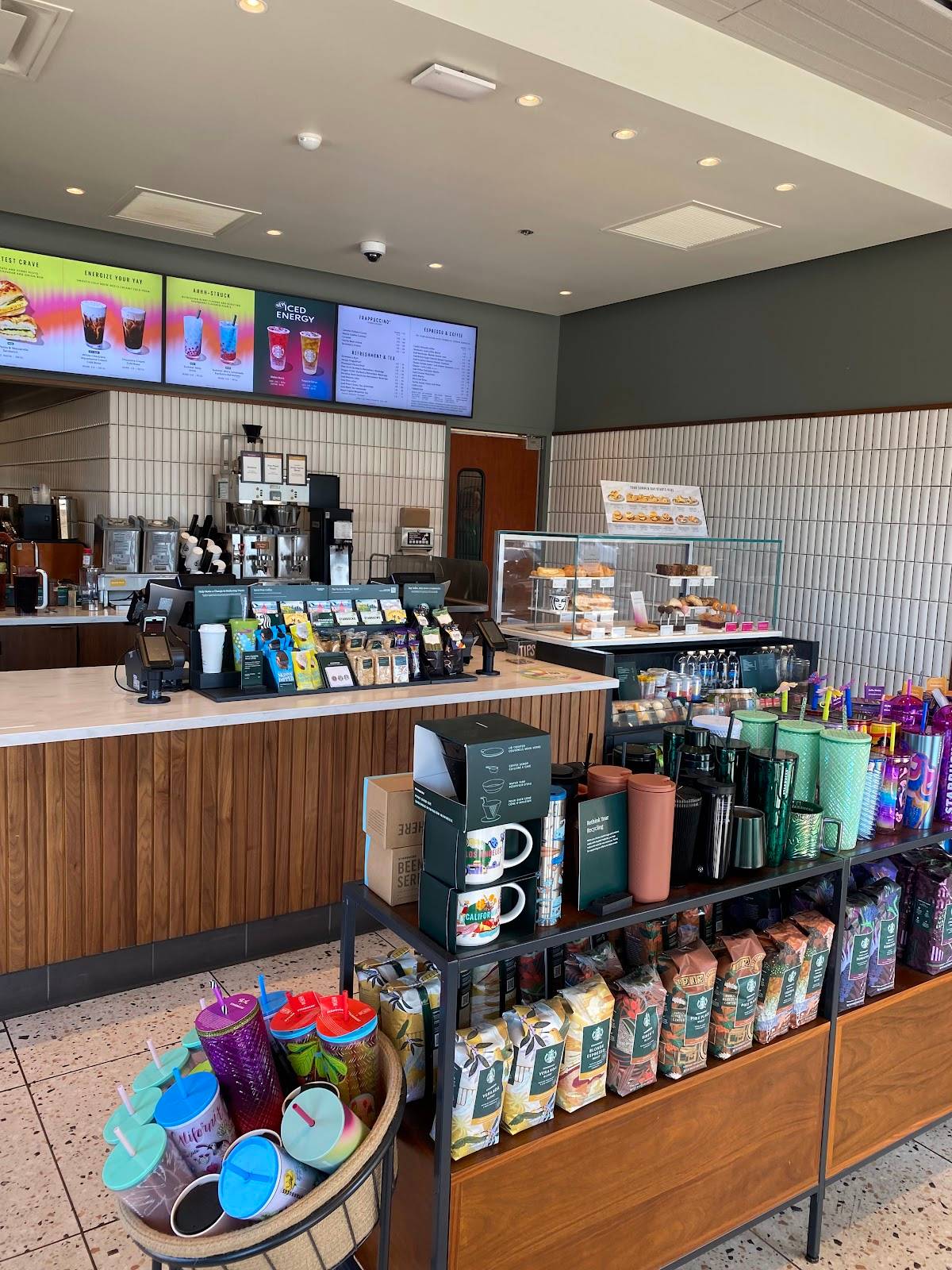 Starbucks restaurant in Huntington Beach - photo 3