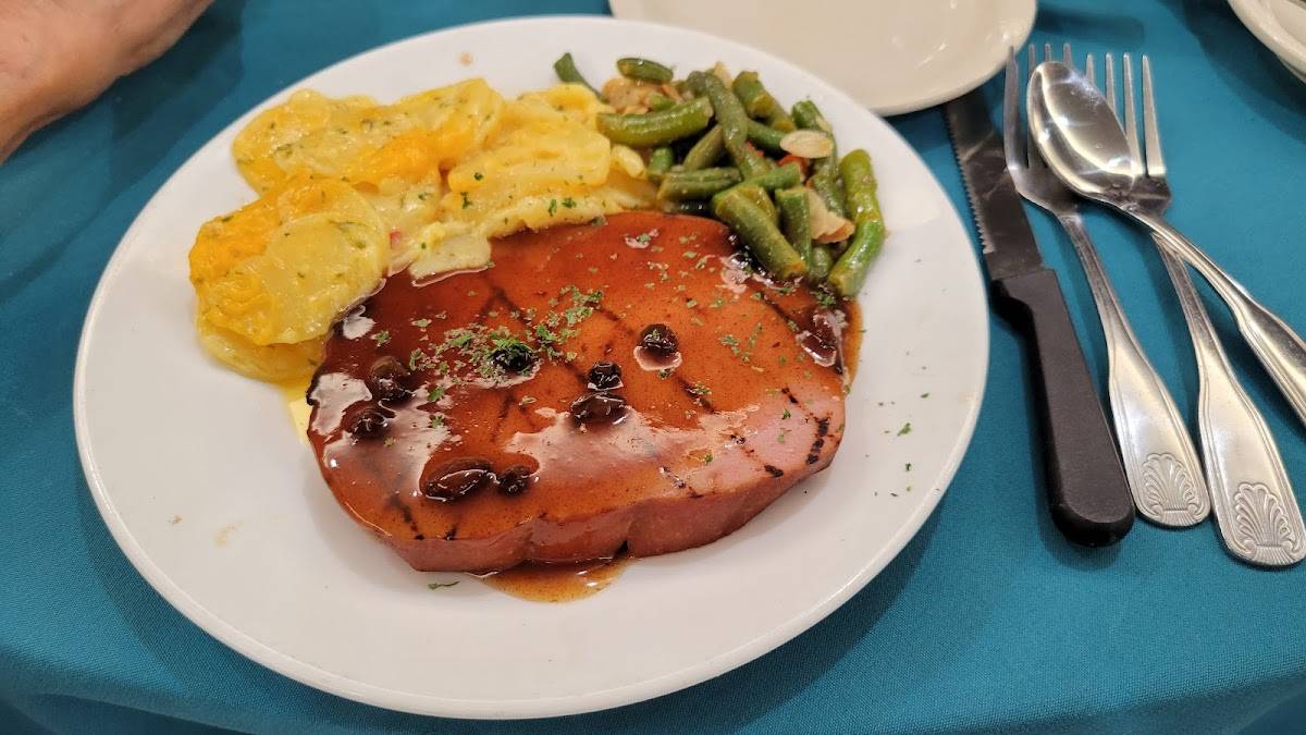 Wilbur's Grill restaurant in Tucson - photo 5