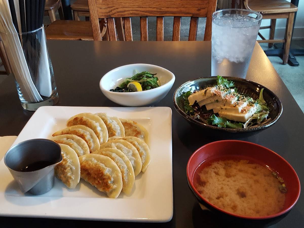 Mura Asian Eatery restaurant in Seattle - photo 2