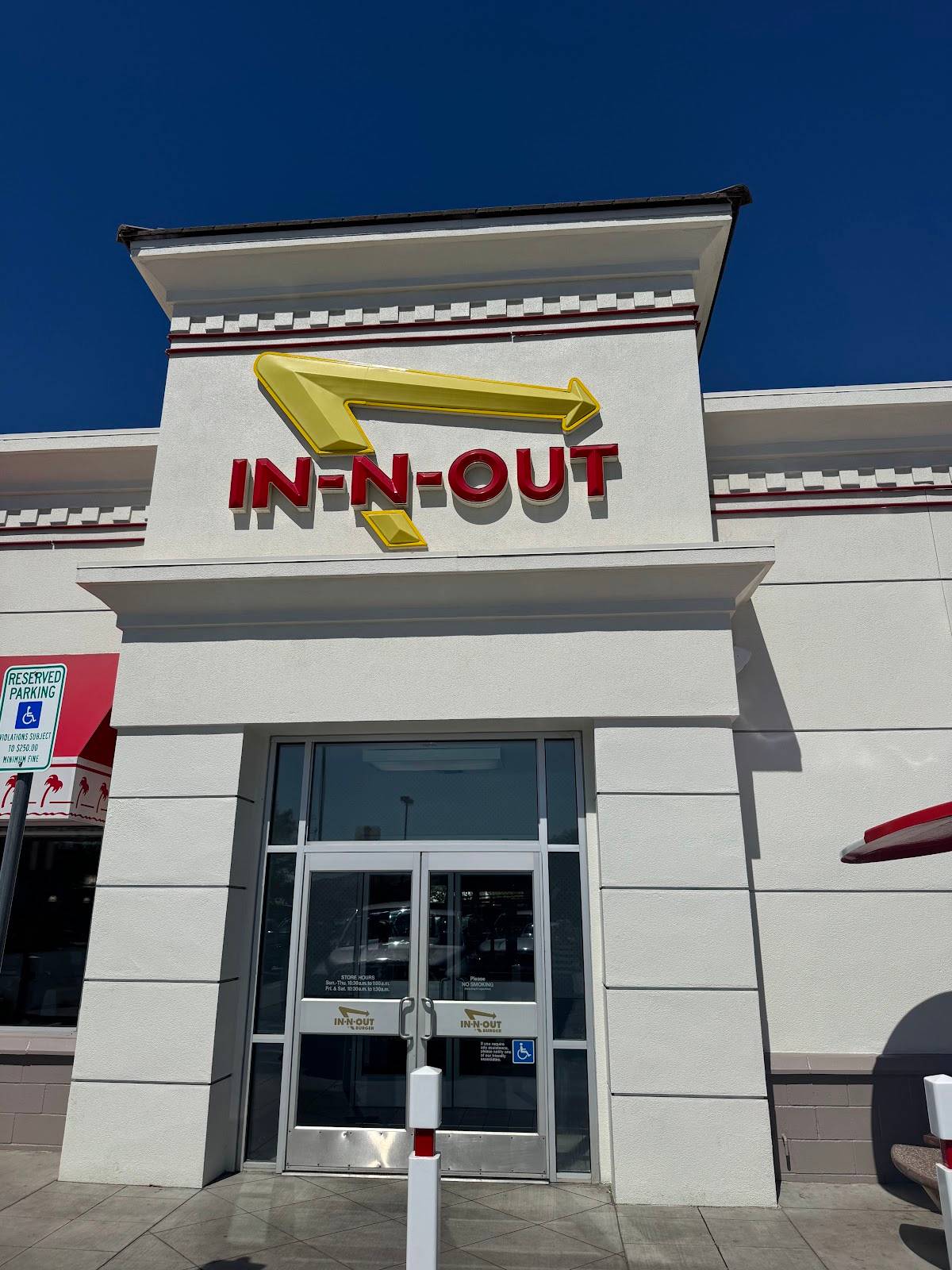 In-N-Out Burger restaurant in Sparks - photo 4