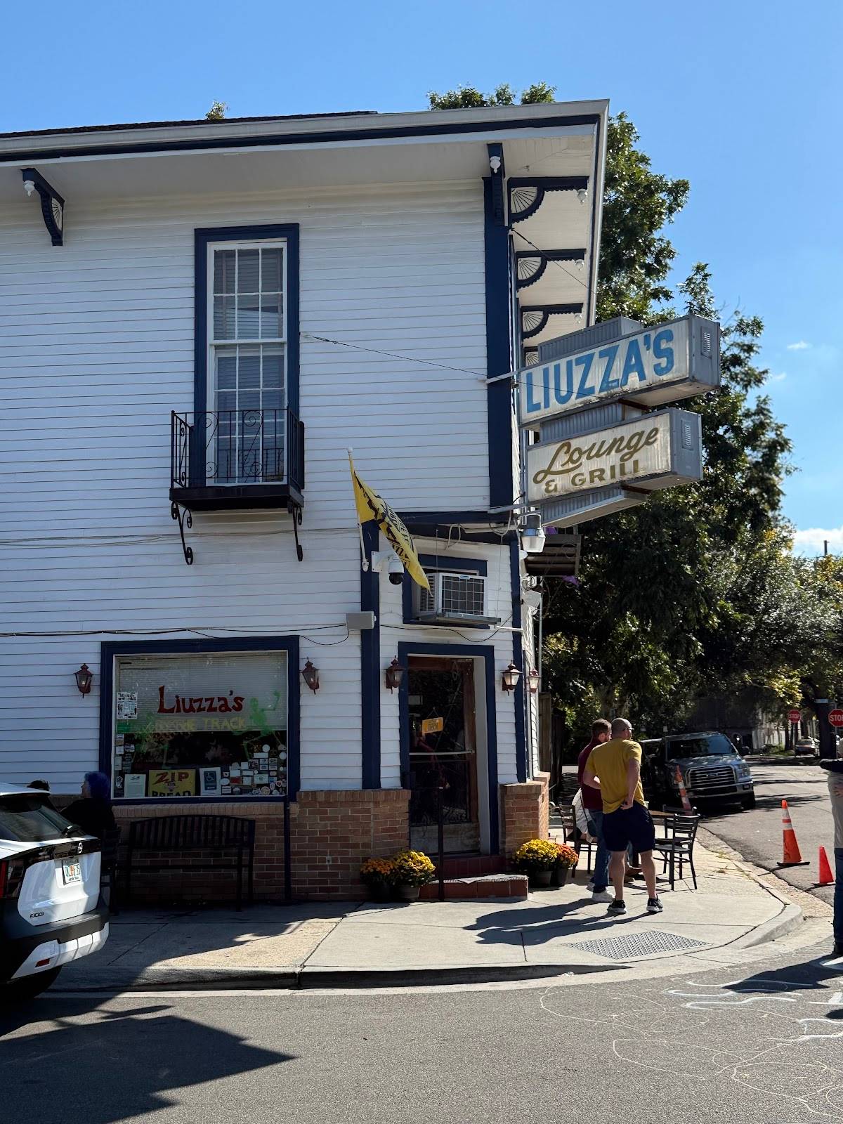 Liuzza's by the Track restaurant in New Orleans - photo 5