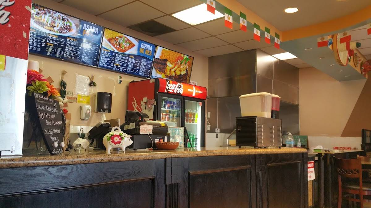Mr. Fish & Mex Grill restaurant in Los Angeles - main photo