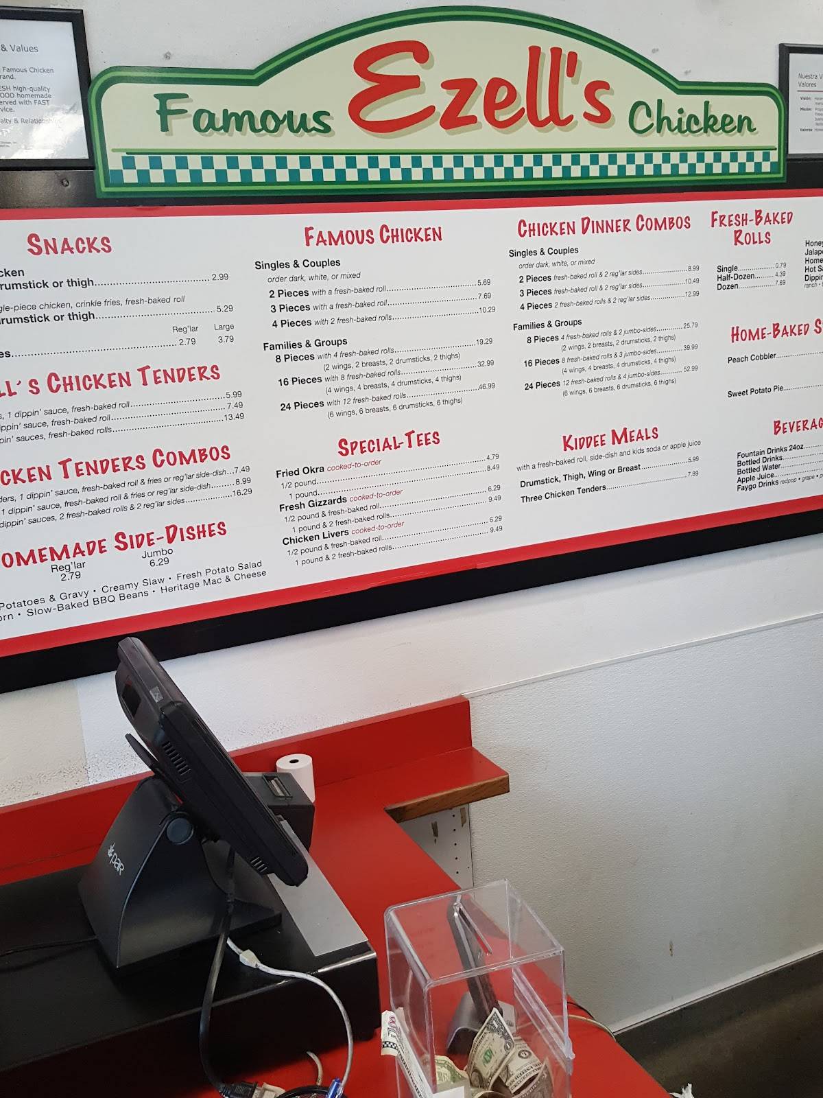 Ezell's Famous Chicken restaurant in Seattle - photo 4