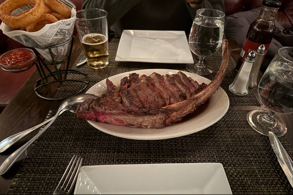 Old Homestead Steakhouse restaurant in New York - photo 2
