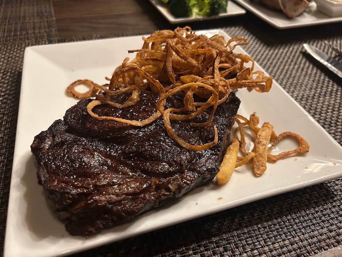 Old Homestead Steakhouse restaurant in New York - photo 5