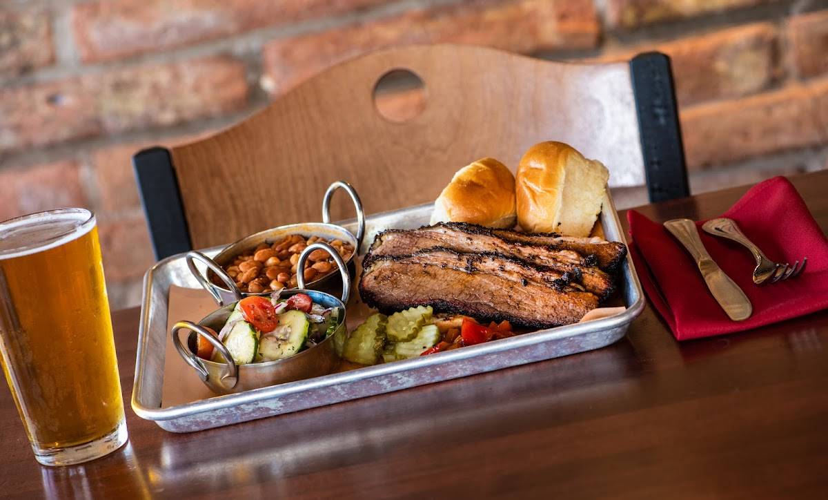Hole-In-The-Wall BBQ Joint restaurant in Phoenix - photo 3