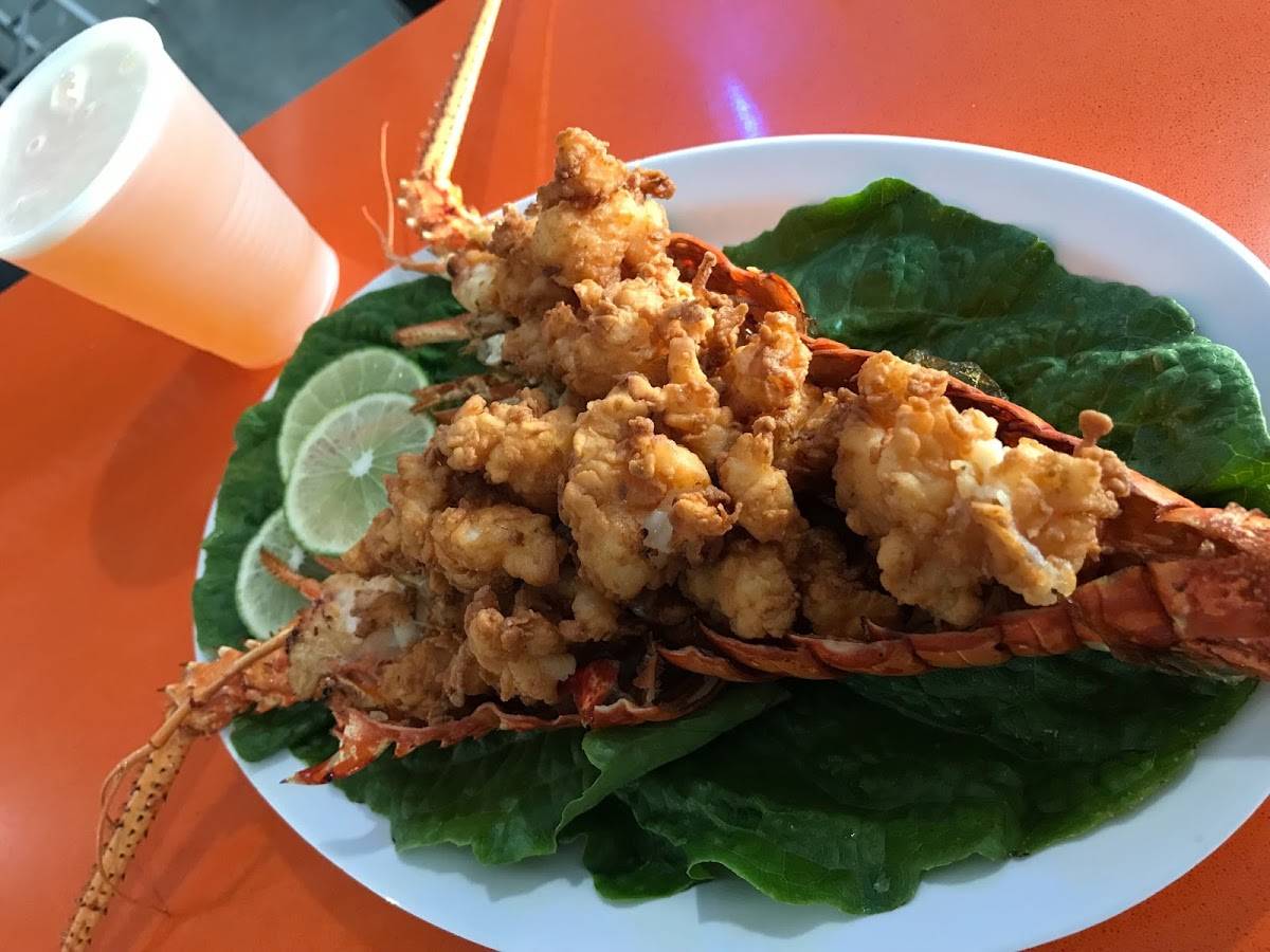 La Camaronera Seafood Joint and Fish Market restaurant in Miami - photo 3