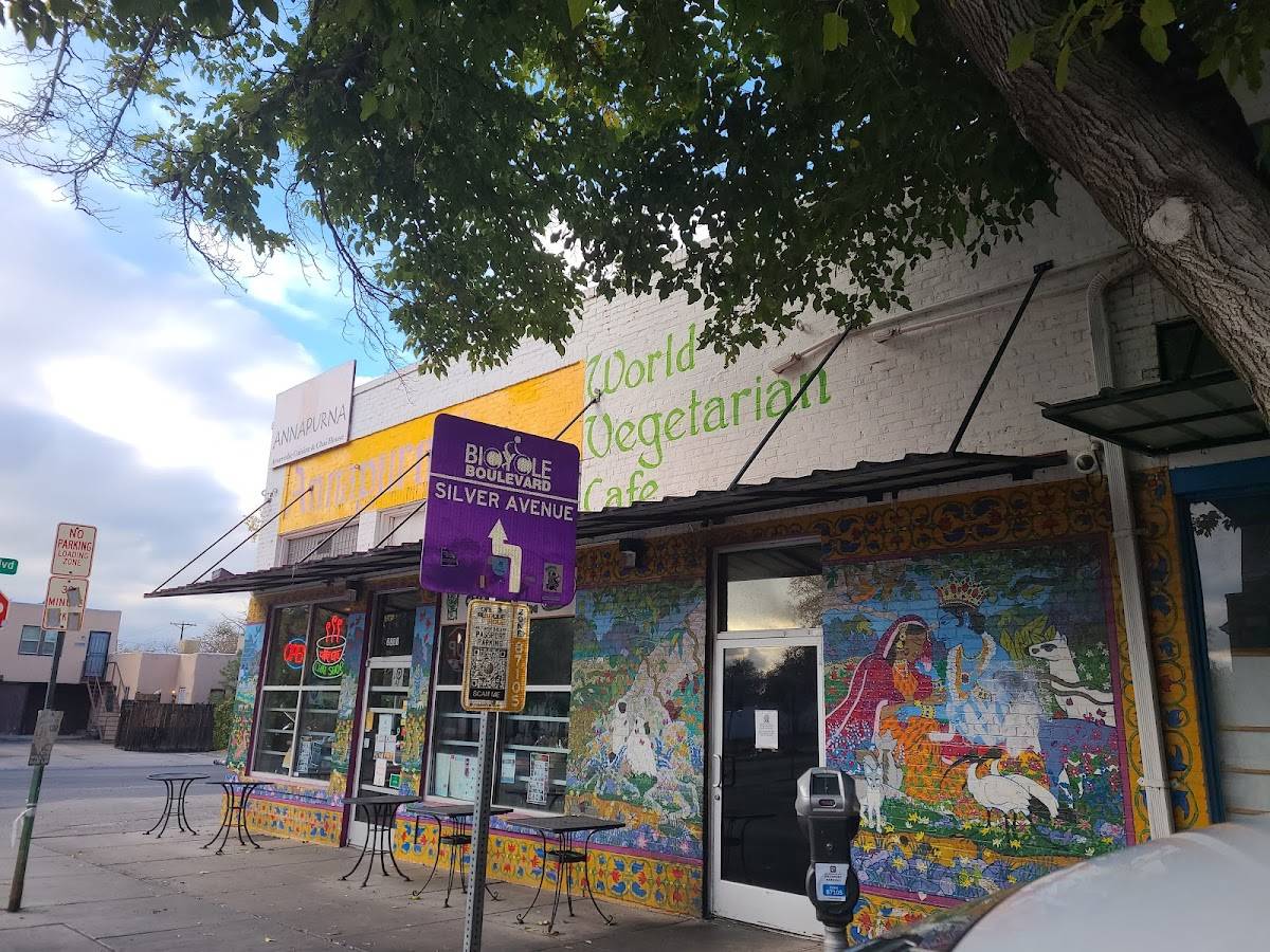 Annapurna’s World Vegetarian Café