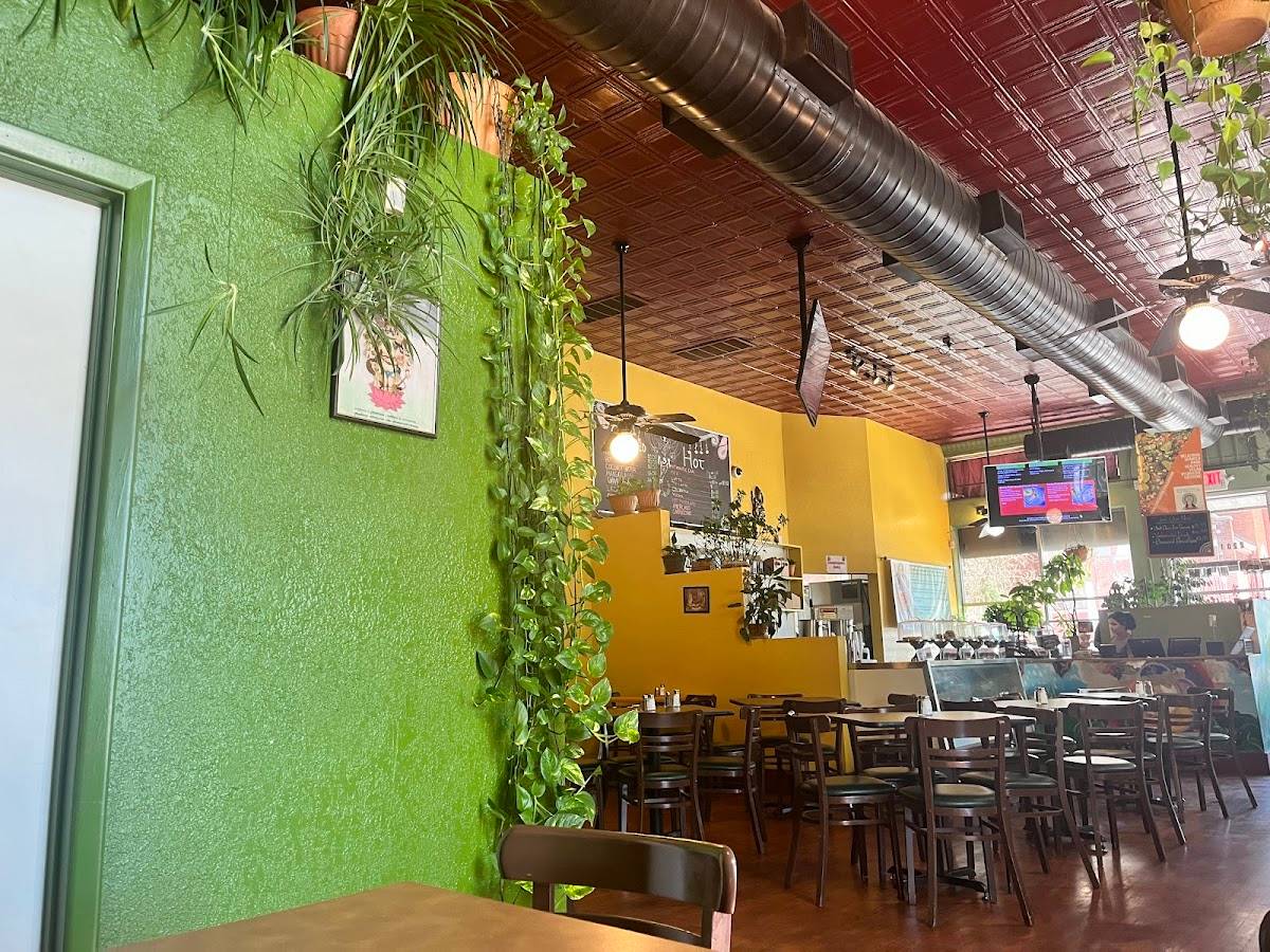 Annapurna’s World Vegetarian Café restaurant in Albuquerque - photo 3