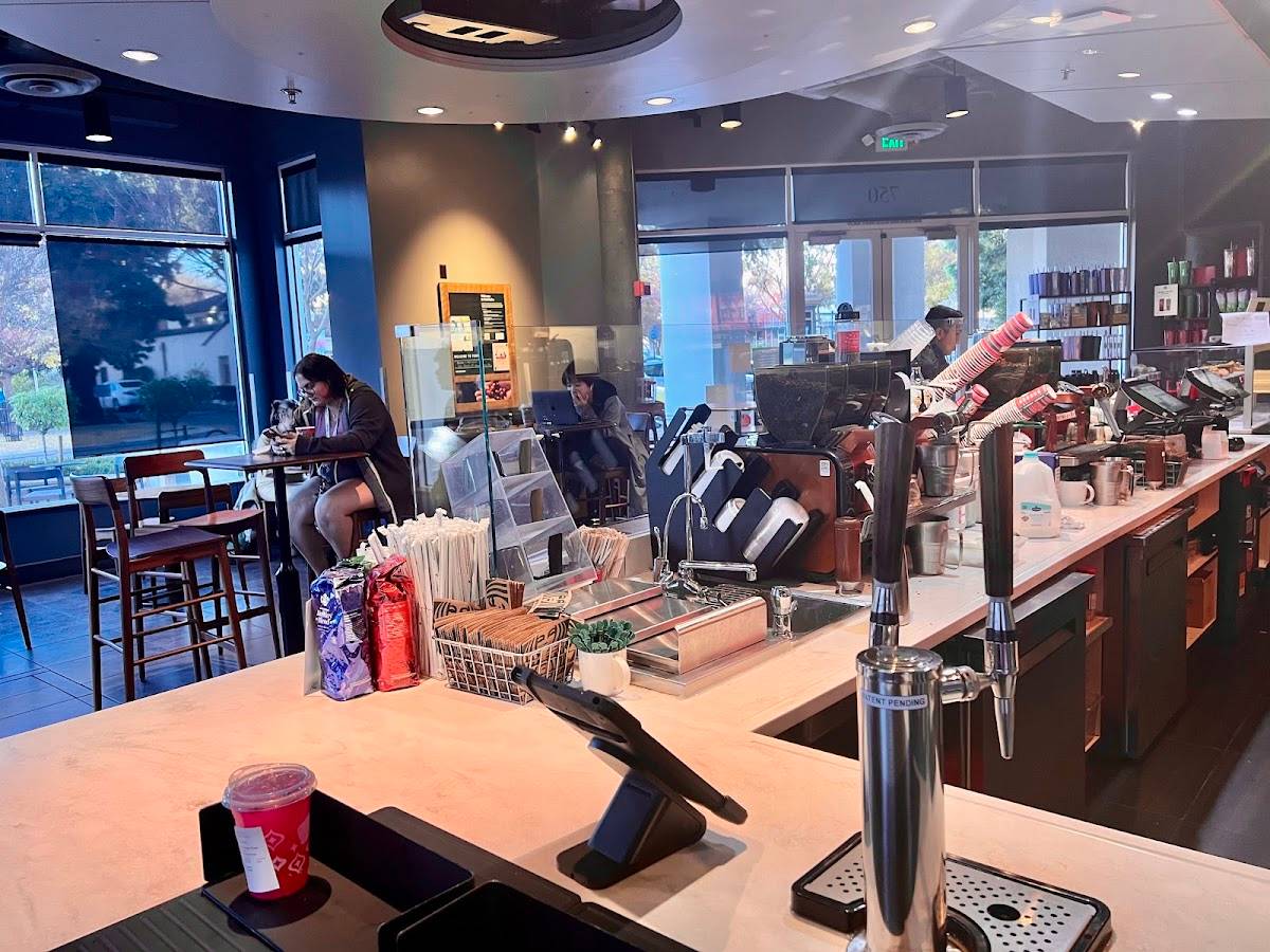 Starbucks restaurant in Mountain View - photo 3