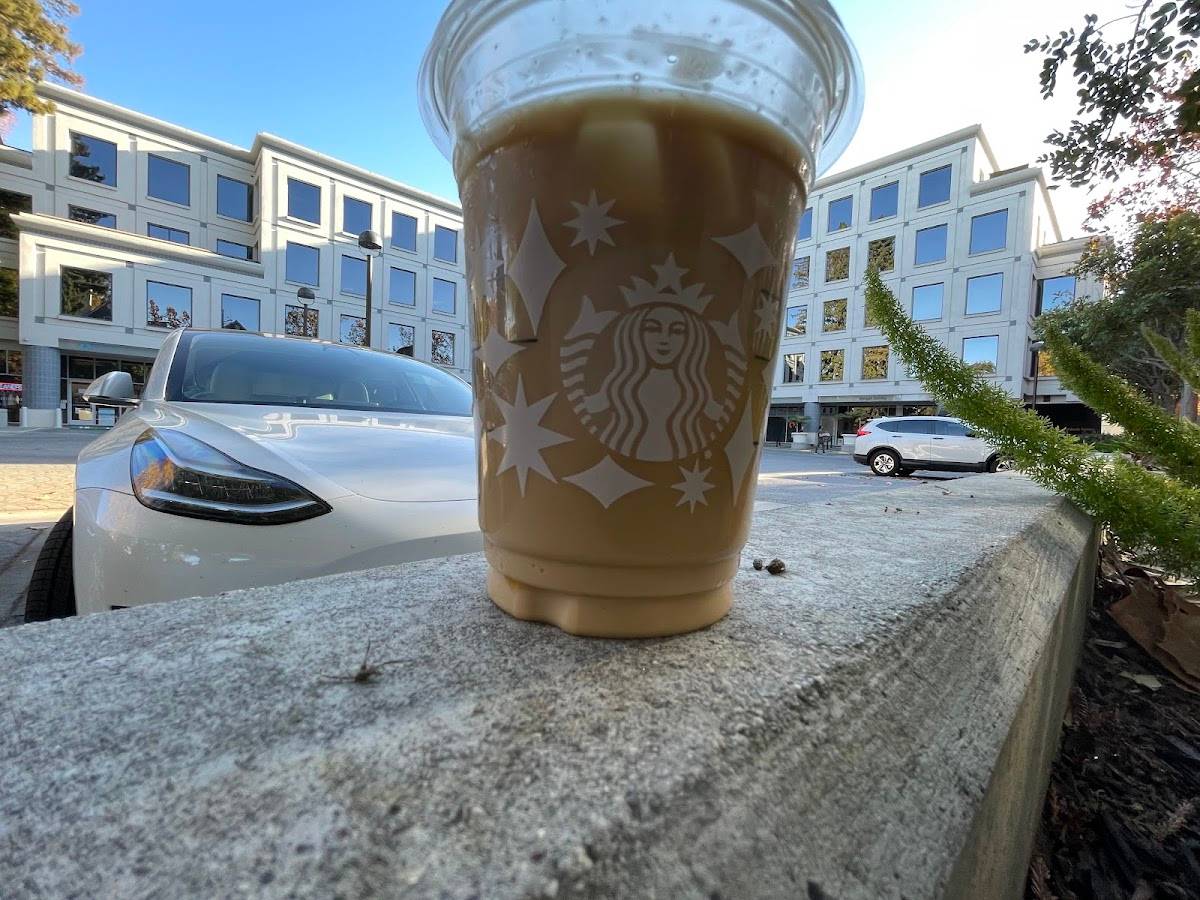Starbucks restaurant in Mountain View - photo 5