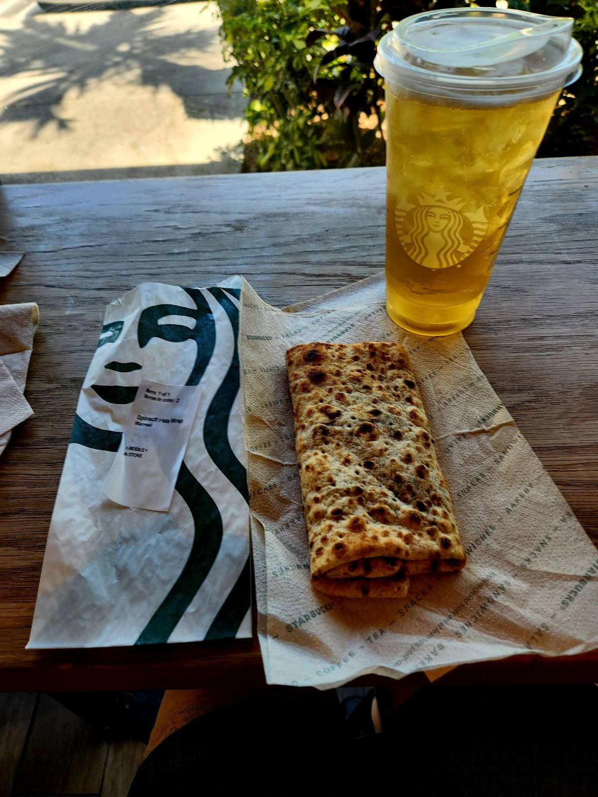 Starbucks restaurant in Aventura - photo 5