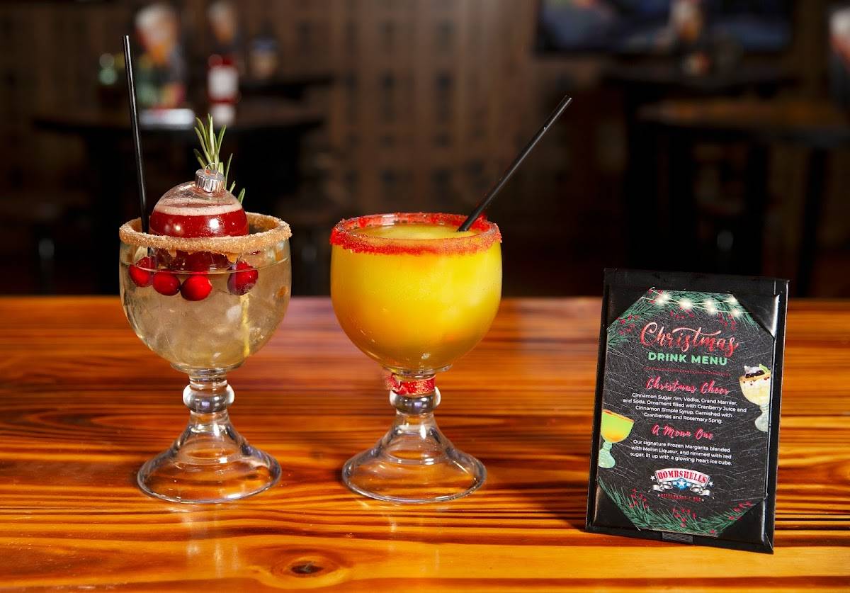 Bombshells Restaurant & Bar restaurant in Houston - photo 2