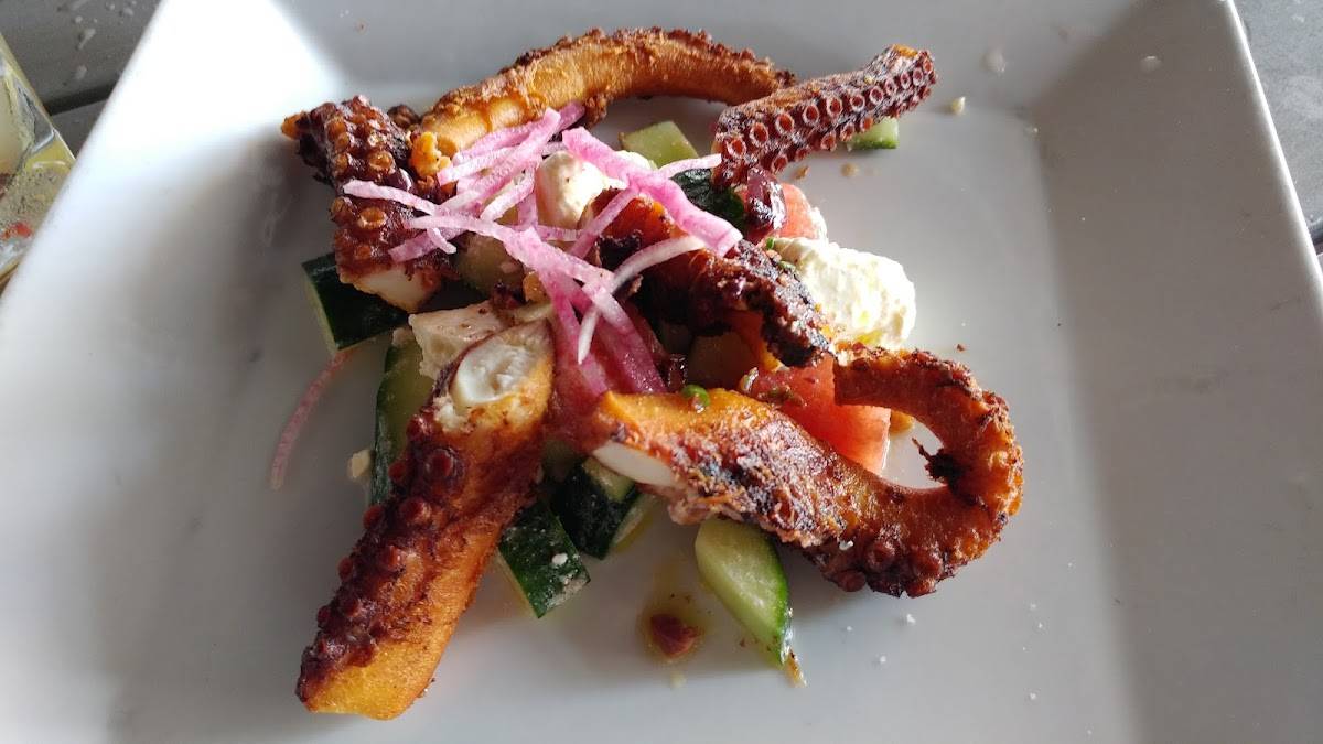 Pier 115 restaurant in Edgewater - photo 2