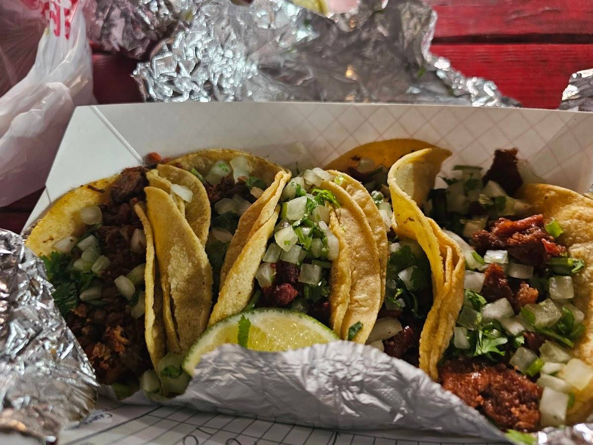 Hwy 6 Tacos (Food Truck) restaurant in Houston - photo 4