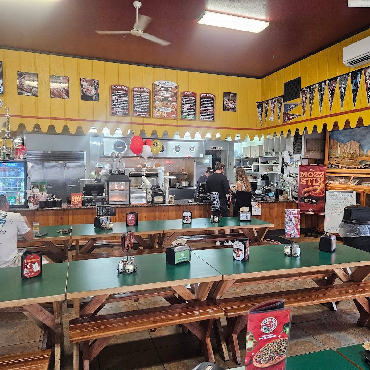 Pizza Factory restaurant in Mariposa - photo 4