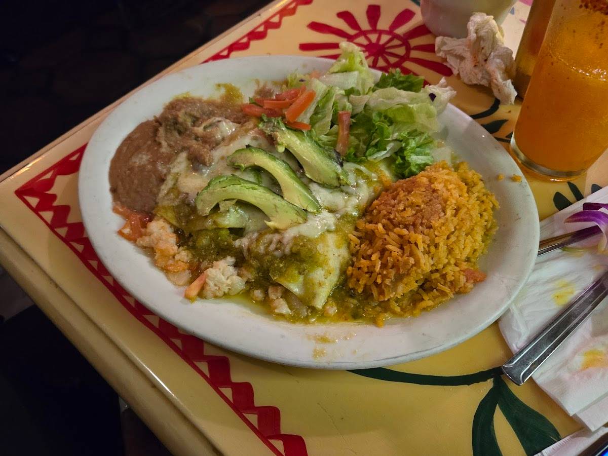 La Barca Restaurant restaurant in Los Angeles - photo 4