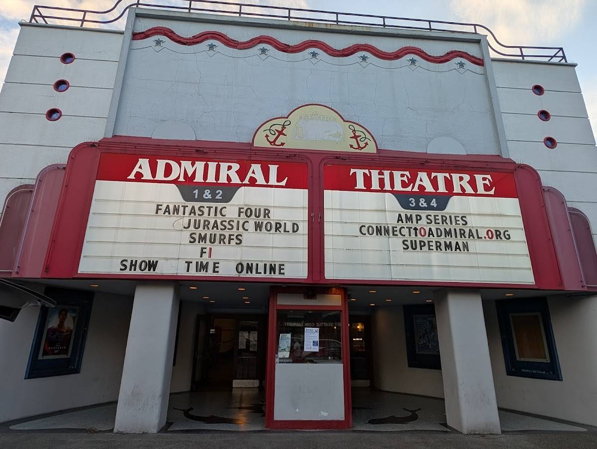 Admiral Theater restaurant in Seattle - photo 2