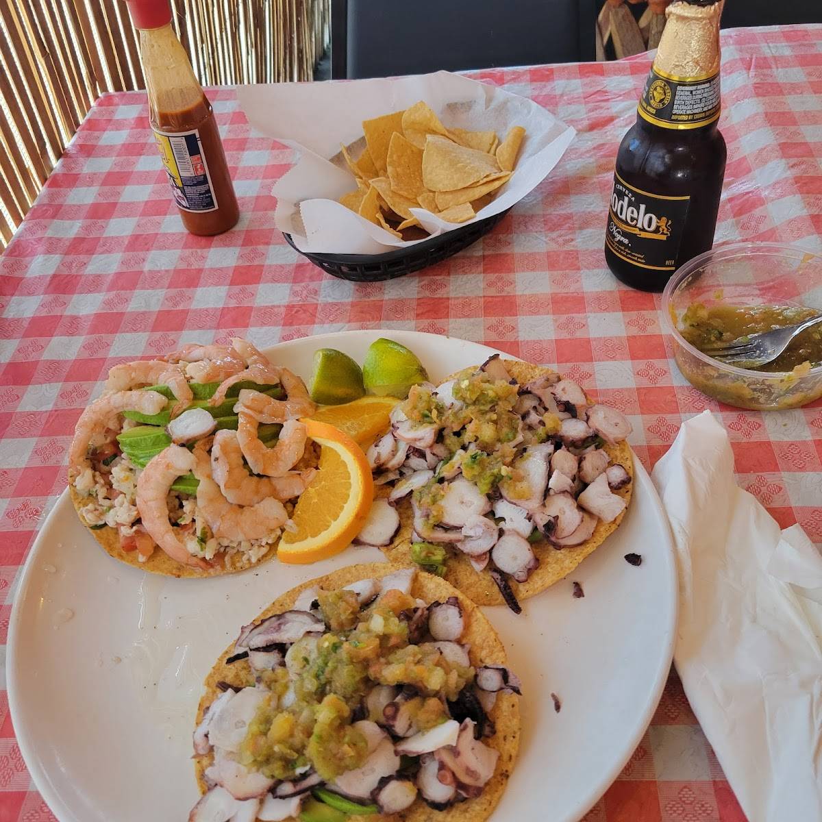 Mariscos Maria's Restaurant restaurant in Los Angeles - photo 5