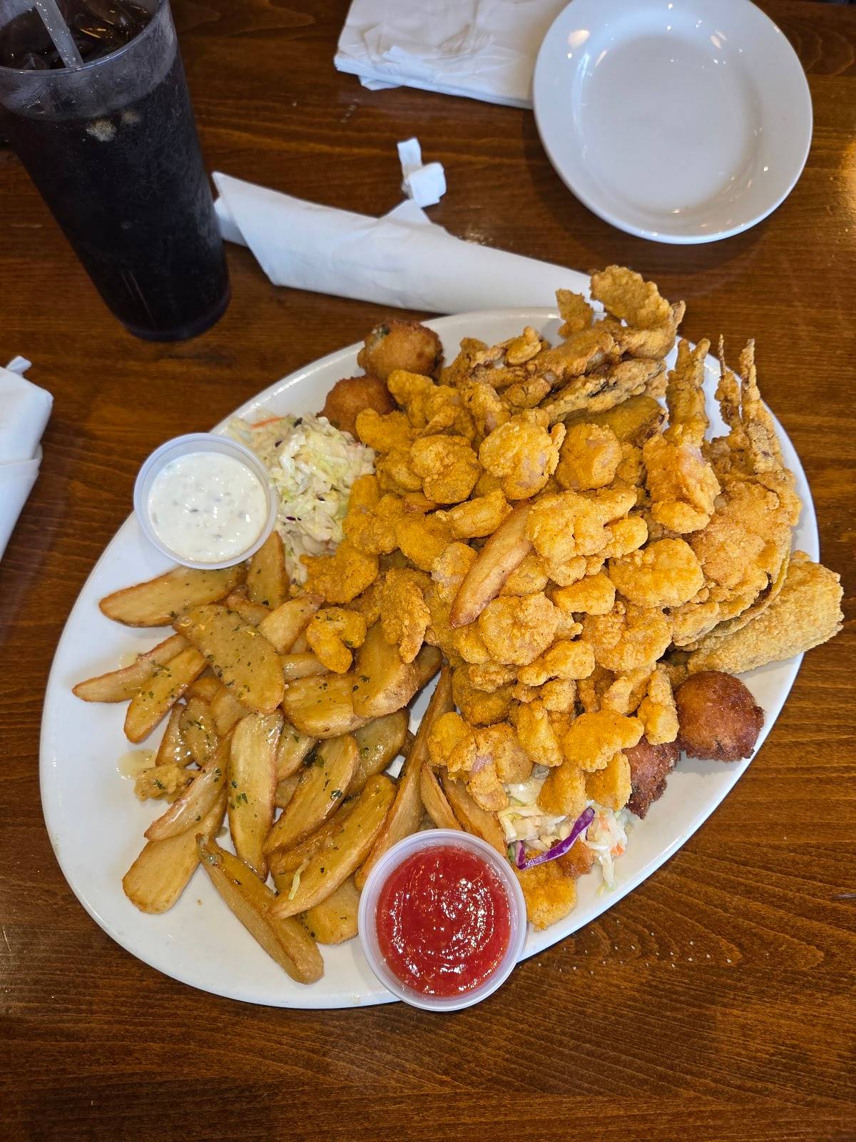 New Orleans Hamburger & Seafood Co. restaurant in Harvey - photo 3
