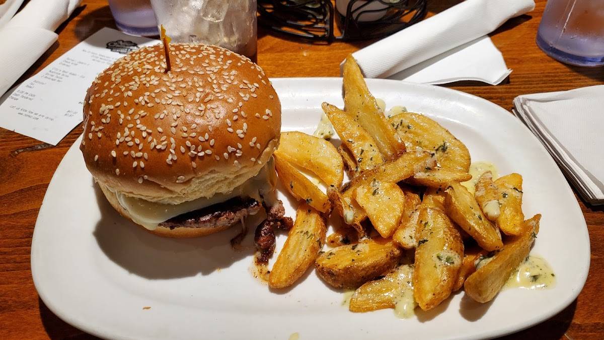 New Orleans Hamburger & Seafood Co. restaurant in Harvey - photo 5