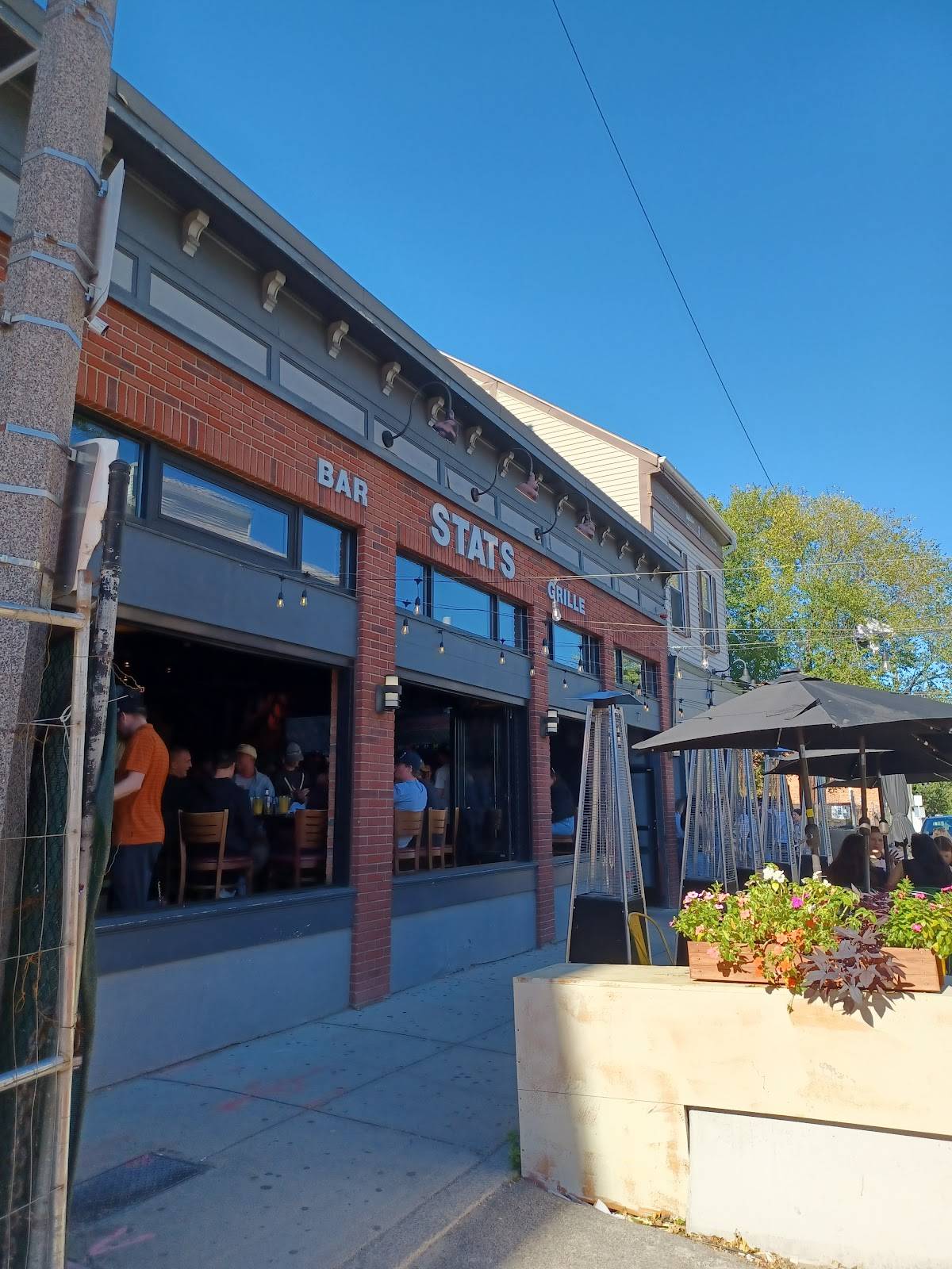 Stats Bar & Grille restaurant in Boston - photo 3