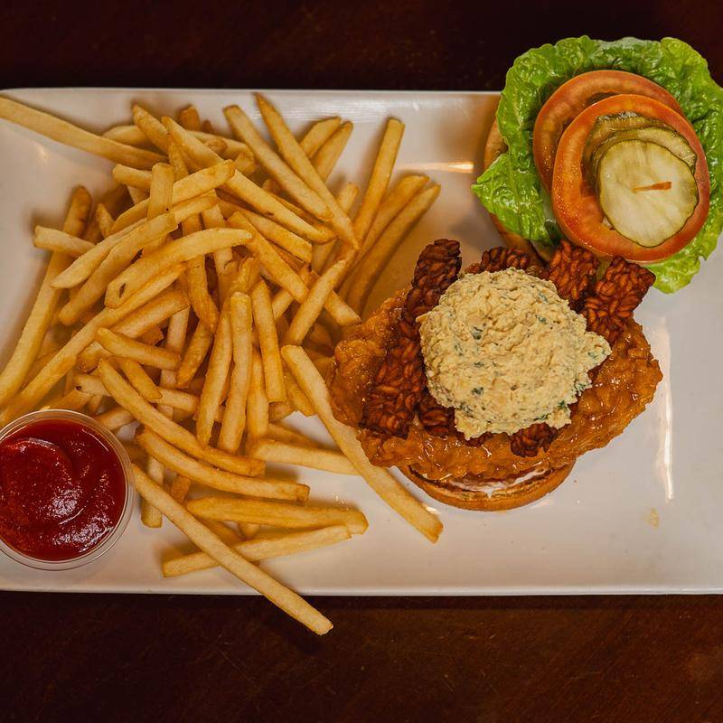 Lovin' Spoonfuls Vegan Restaurant and Bakery restaurant in Tucson - photo 2