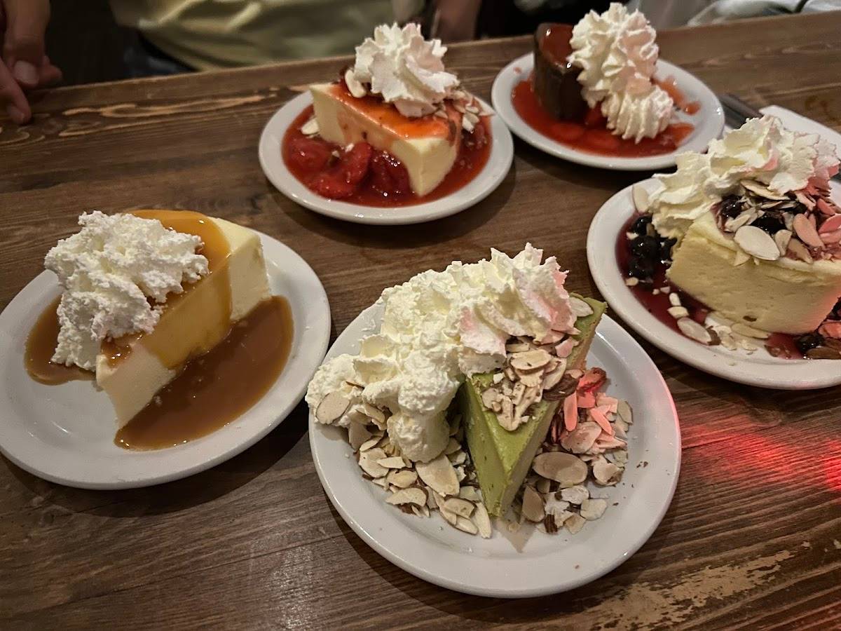Cheesecake Etc restaurant in Vancouver - photo 3