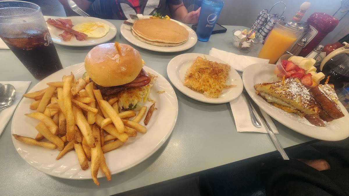 Peg's Glorified Ham n Eggs - E Prater Way restaurant in Sparks - photo 3