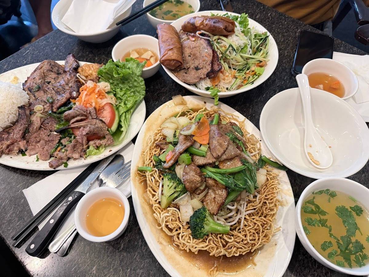 Pho Kim Long restaurant in San Jose - photo 2