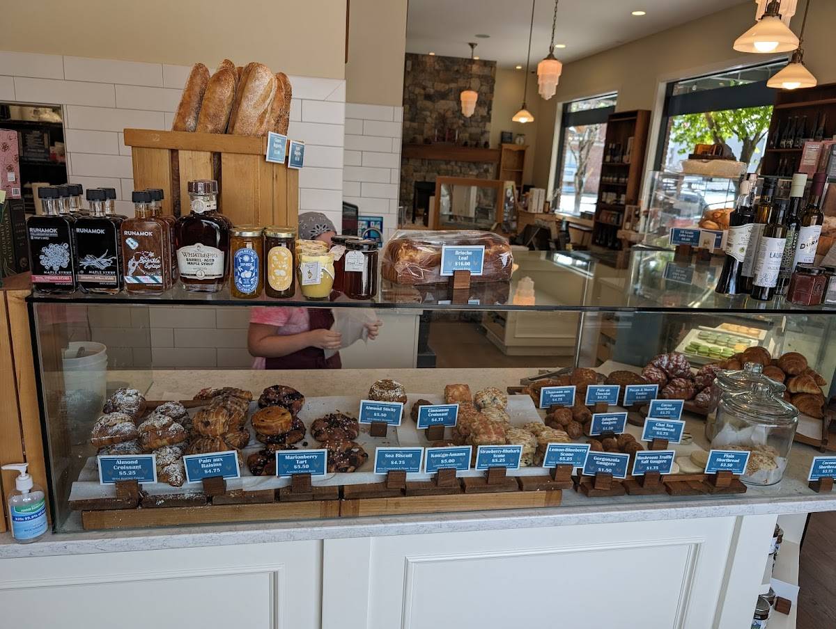 Carlton Bakery restaurant in Carlton - photo 5