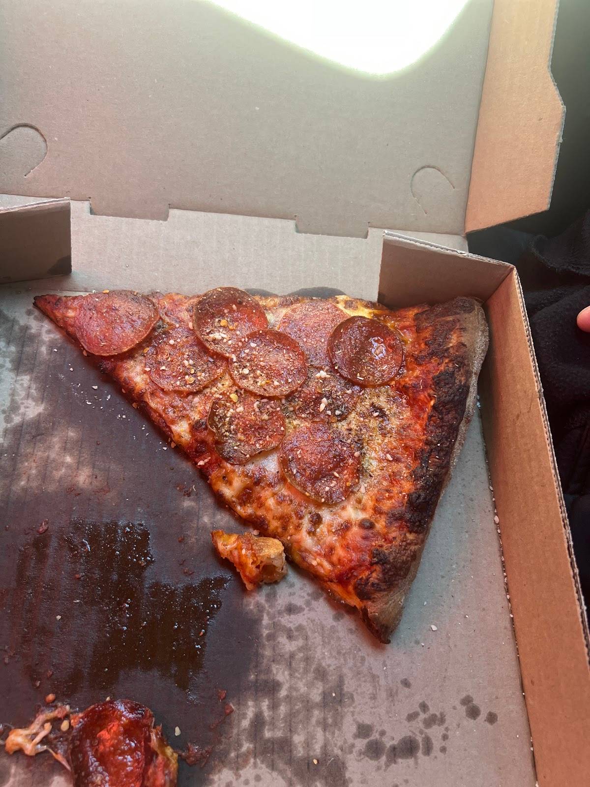 Il Primo Pizza & Wings restaurant in Phoenix - photo 4