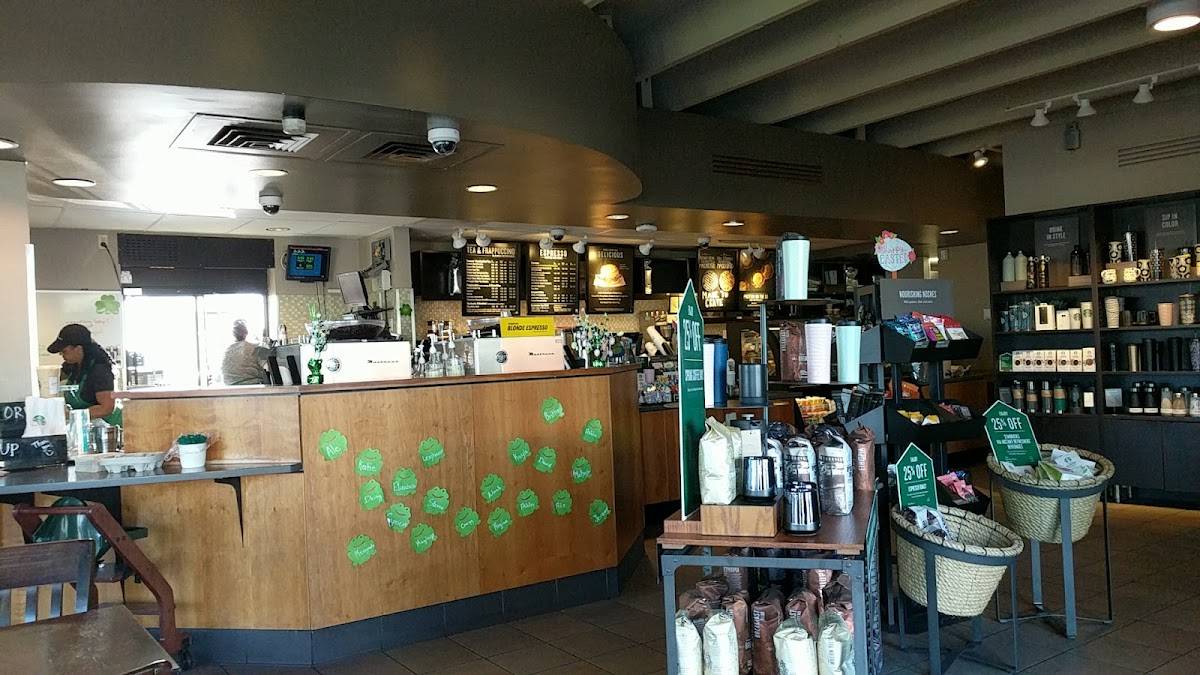Starbucks restaurant in Metairie - photo 3