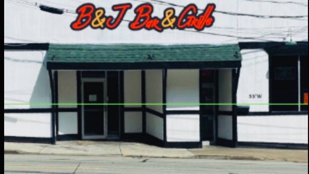 B & J Bar & Grille restaurant in Pittsburgh - photo 2