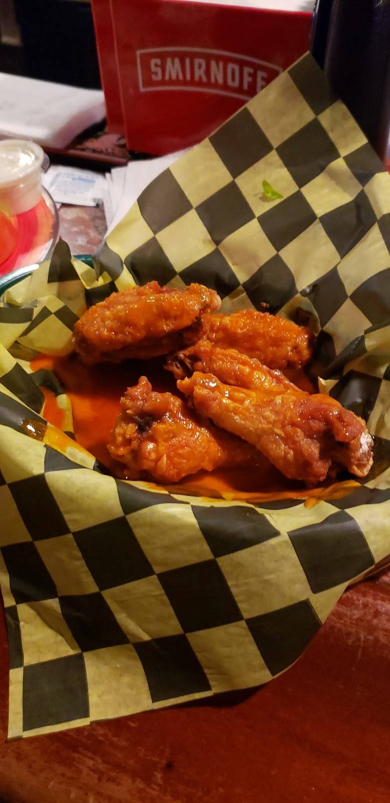 B & J Bar & Grille restaurant in Pittsburgh - photo 3