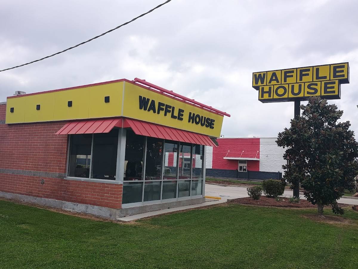 Waffle House restaurant in Kenner - photo 4
