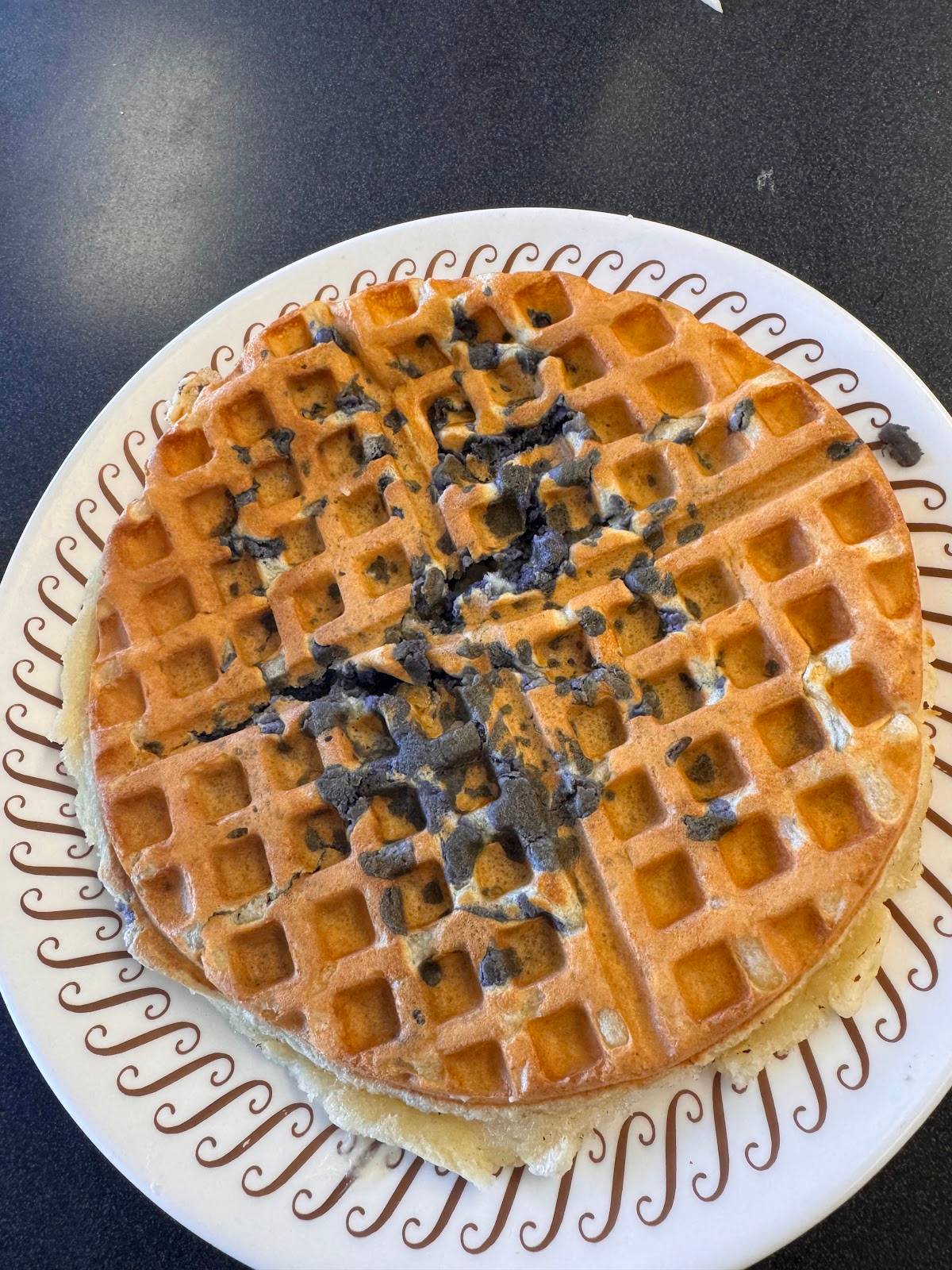 Waffle House restaurant in Kenner - photo 5