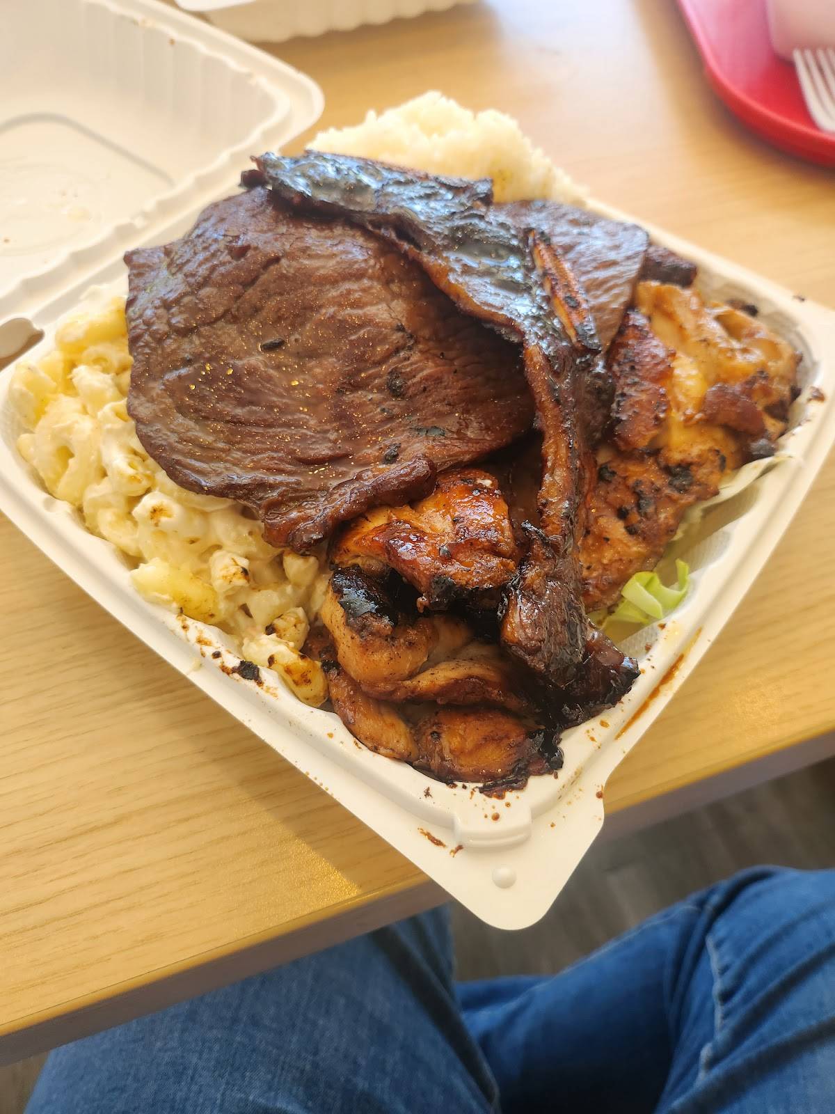 L&L Hawaiian Barbecue restaurant in Sparks - photo 4
